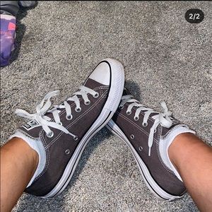 grey low top converse